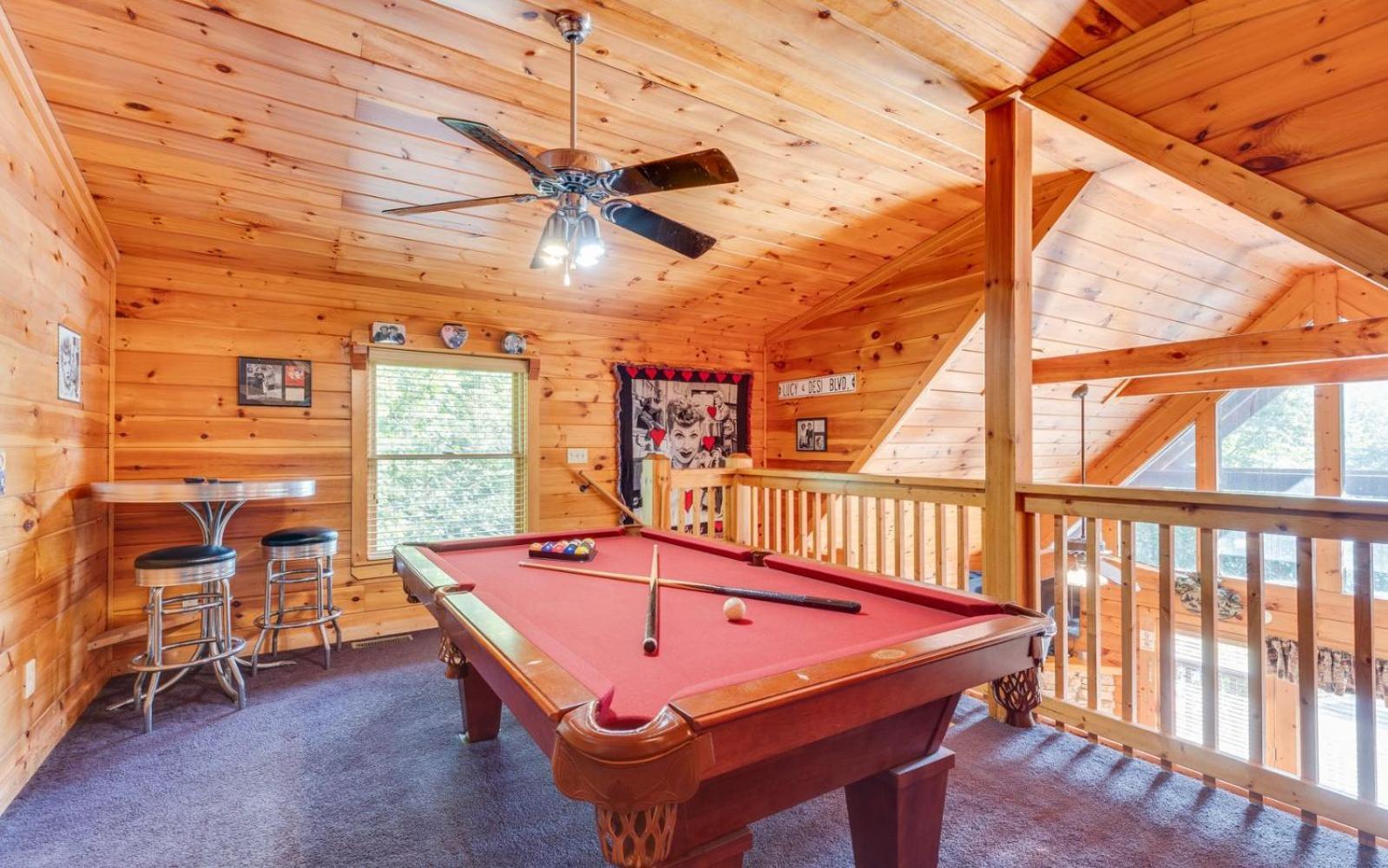Hugs N Kisses Pool Table Hot Tub Pool Table Community Pool Close To Downtown Gatlinburg Kültér fotó